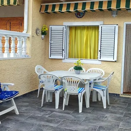 Deluxe Urbanización Privada En Playa Con Piscina, Totalmente Equipado Сasa de vacaciones