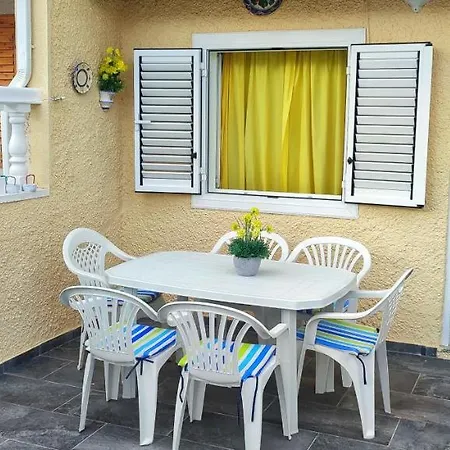 Deluxe Urbanización Privada En Playa Con Piscina, Totalmente Equipado